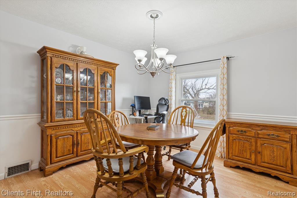 6550 Hitchingham Road, Ypsilanti, MI 48197 — Photo 9