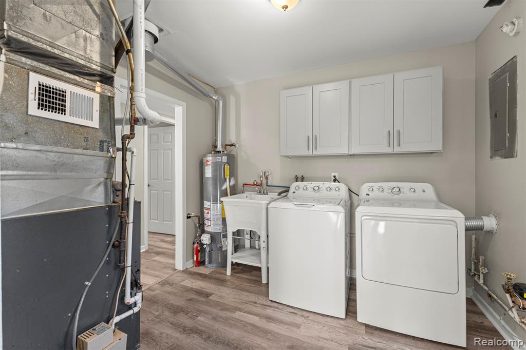 4638 Gertrude Street, Dearborn Heights, MI 48125 — Photo 19