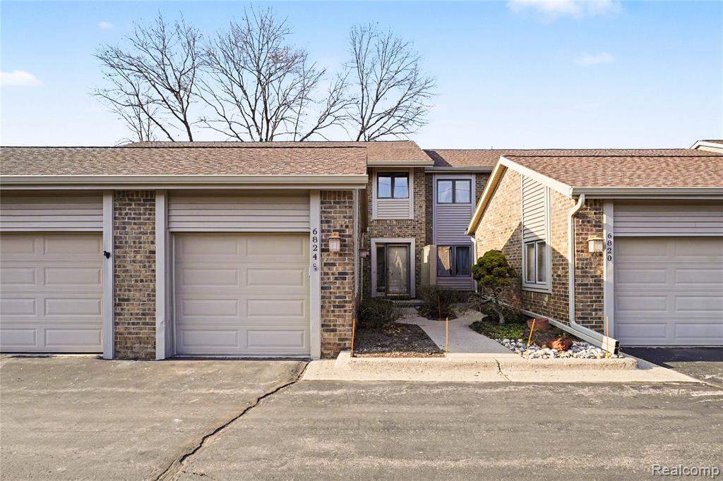 6824 Northcrest Way E, Clarkston, MI — Photo 2