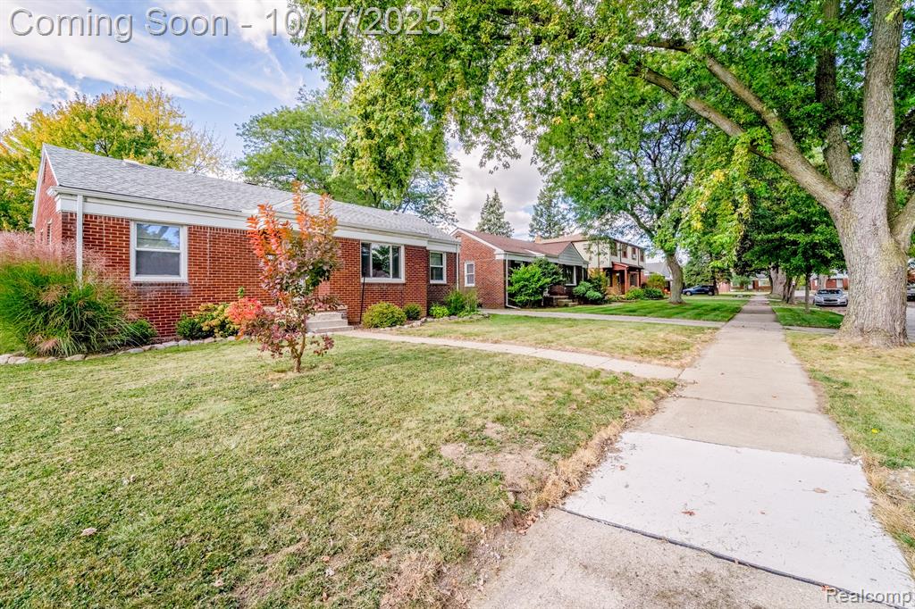 6384 Buckingham Avenue, Allen Park, MI 48101 — Photo 3
