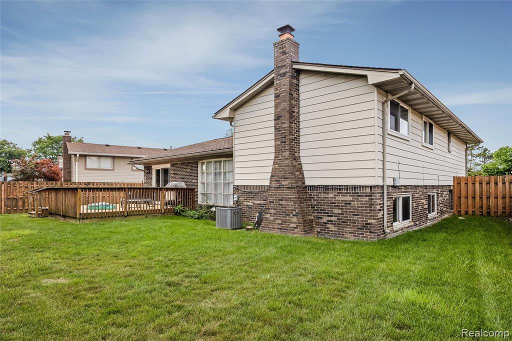 44080 Harsdale Drive, Canton, MI 48187 — Photo 15