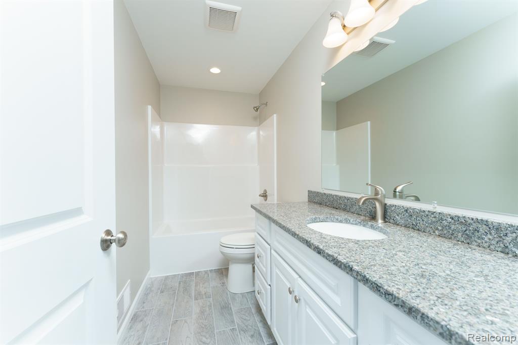 9674 IOSCO RIDGE Drive, Gregory, MI 48137 — Photo 31