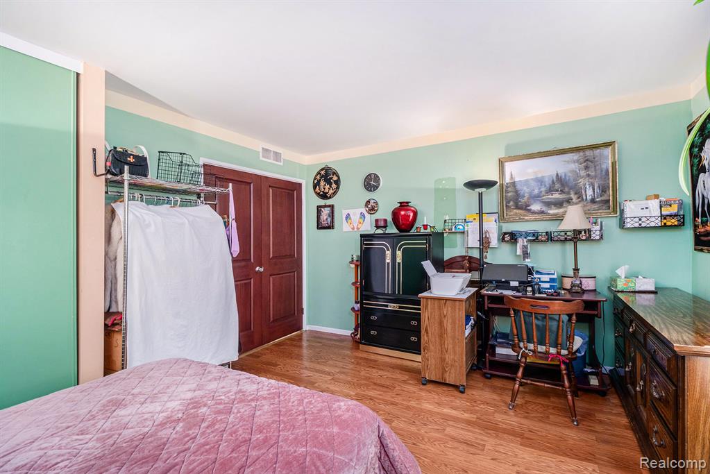 39824 Village Wood Circle, Novi, MI — Photo 10