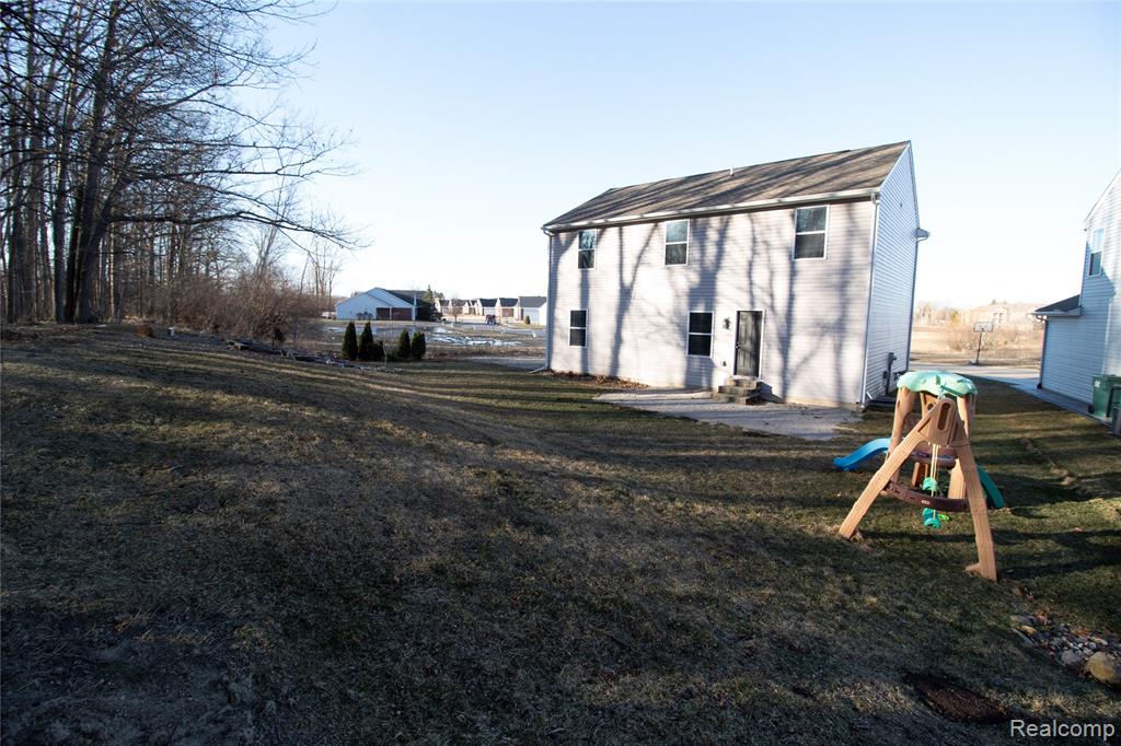 1466 Luxington Drive, Lapeer, MI 48446 — Photo 37