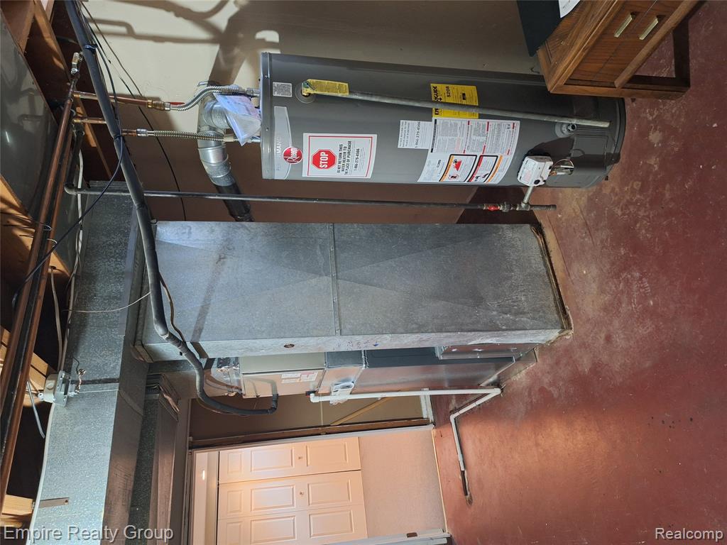 8547 Kinloch Street, Dearborn Heights, MI 48127 — Photo 28
