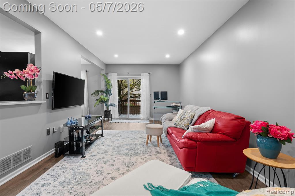 894 Natures Cove Court, Wixom, MI 48393 — Photo 12