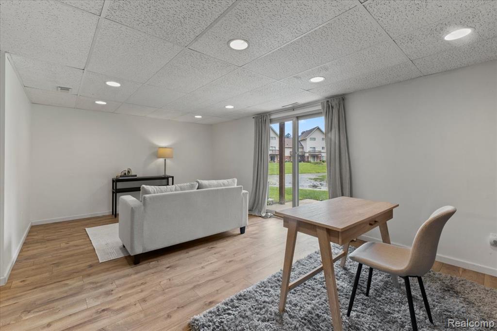 9099 Bavarian Way, Clarkston, MI 48348 — Photo 29