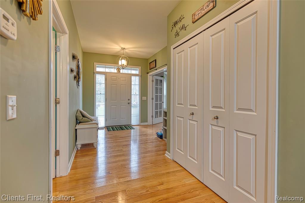 1291 Courtney Court, Hartland, MI 48353 — Photo 6