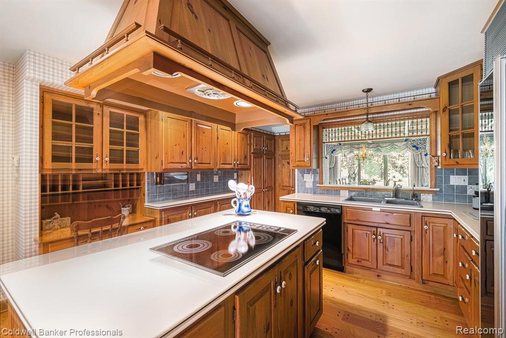 2103 E NEWARK Road, Lapeer, MI 48446 — Photo 18