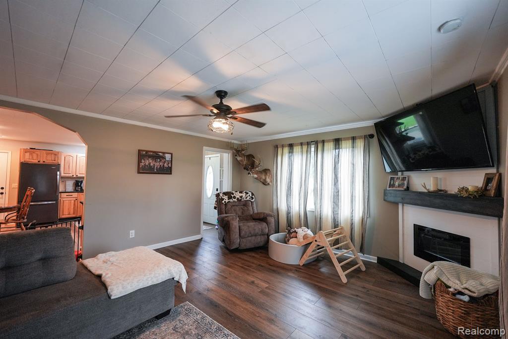 9801 E NEWBURG Road, Durand, MI 48429 — Photo 7