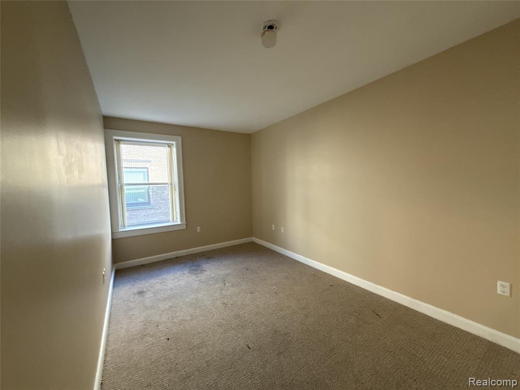 680 Delaware Street, Detroit, MI 48202 — Photo 11