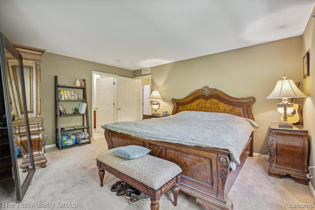 39640 ROCKCREST Lane, Northville, MI 48168 — Photo 18