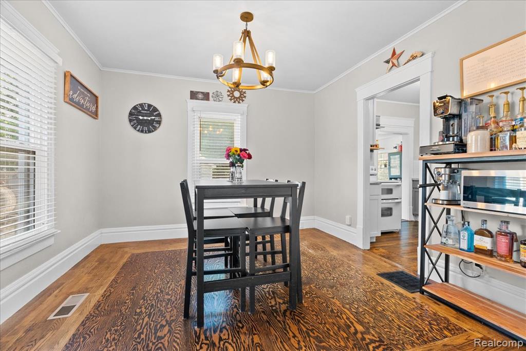 726 W Willow Street, Lansing, MI 48906 — Photo 7
