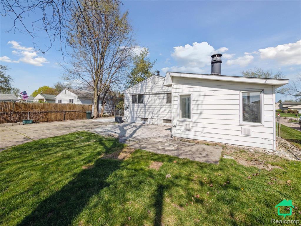 9428 Lincoln Street, Taylor, MI 48180 — Photo 37
