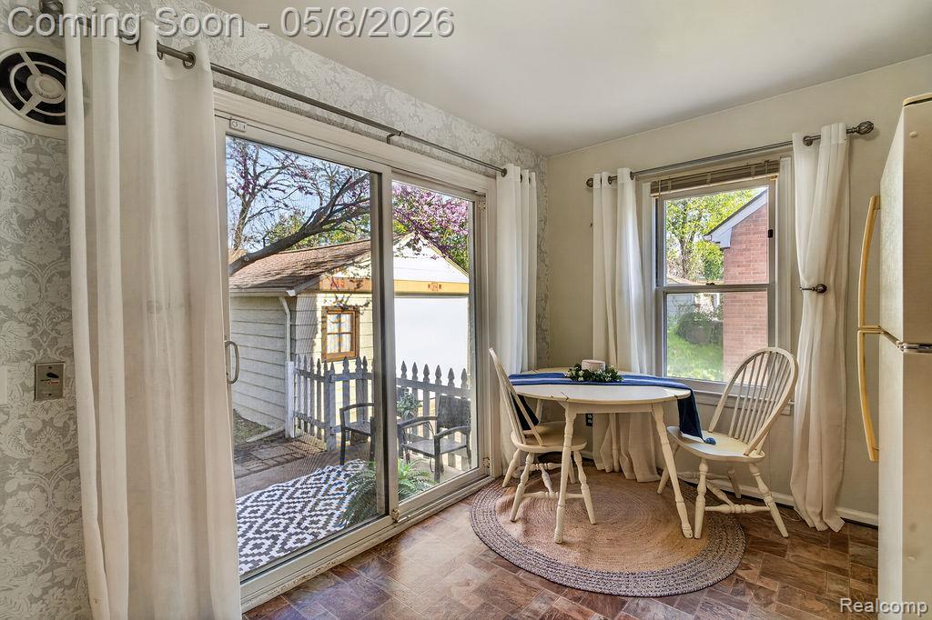 224 S Josephine Avenue, Pontiac, MI 48341 — Photo 16