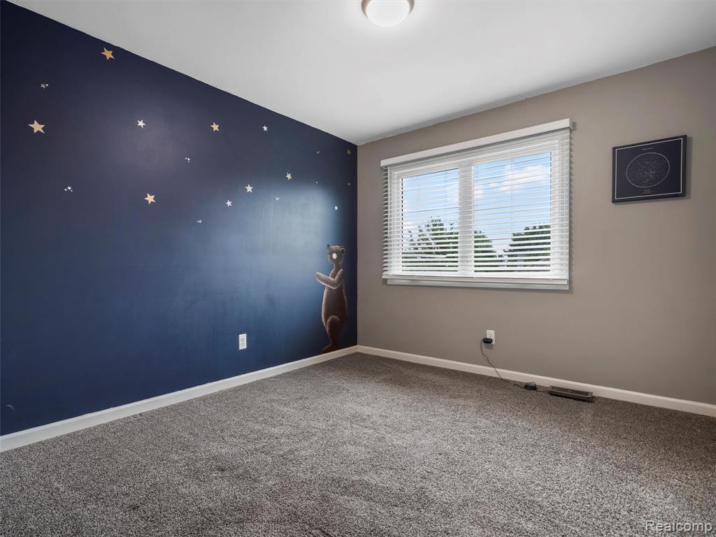 50308 Hillside Drive, Macomb, MI 48044 — Photo 28