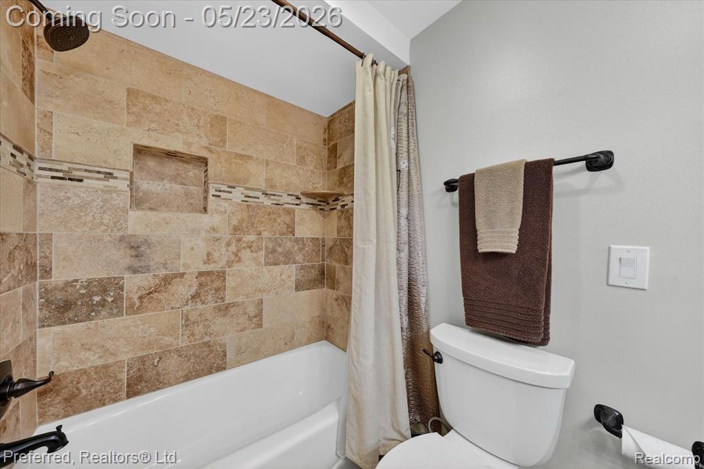 44181 Cranberry Drive, Canton, MI 48187 — Photo 23