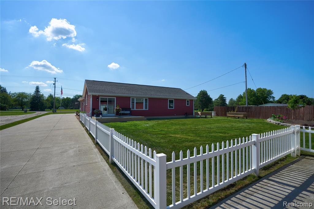 3309 S Vassar Road, Davison, MI 48423 — Photo 5