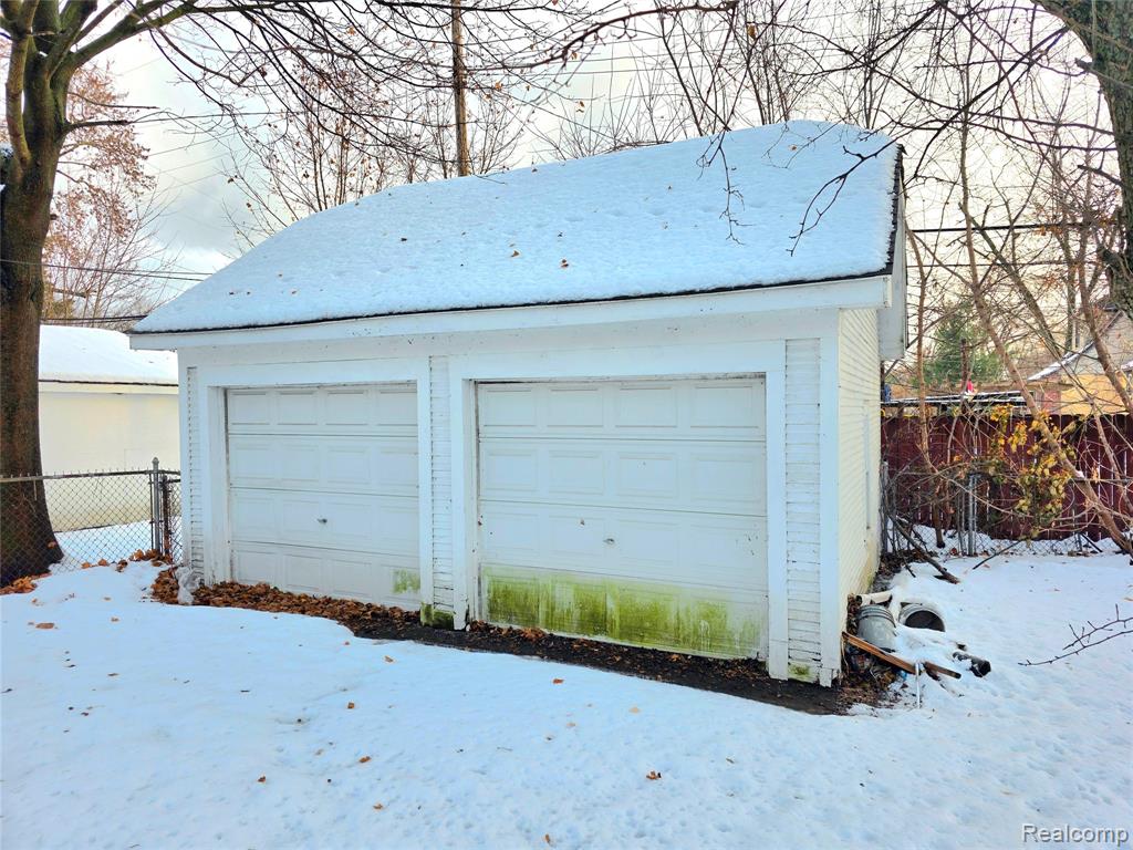 23525 Kress Street, Detroit, MI 48219 — Photo 24