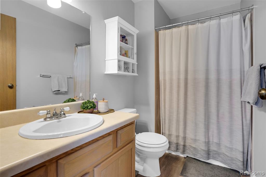 61101 Greenwood Drive, South Lyon, MI 48178 — Photo 28