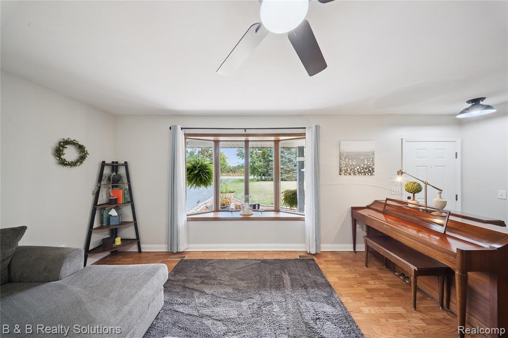 54675 Romeo Plank Road, Macomb, MI 48042 — Photo 11