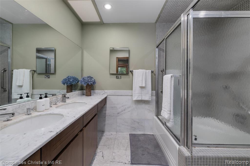 2771 W 7 Mile Road, Detroit, MI 48221 — Photo 32