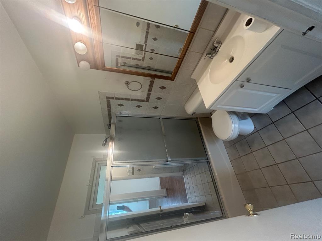 7040 WESTMINSTER Avenue, Warren, MI 48091 — Photo 8