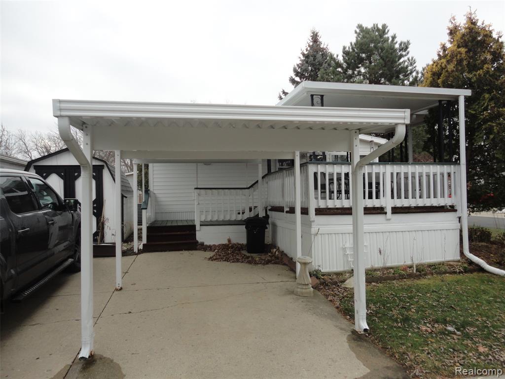423 Glasgow, Temperance, MI 48182 — Photo 3
