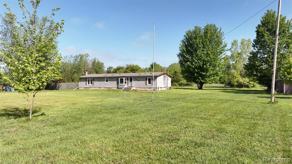 10028 McAfee Road, Montrose, MI 48457 — Photo 3