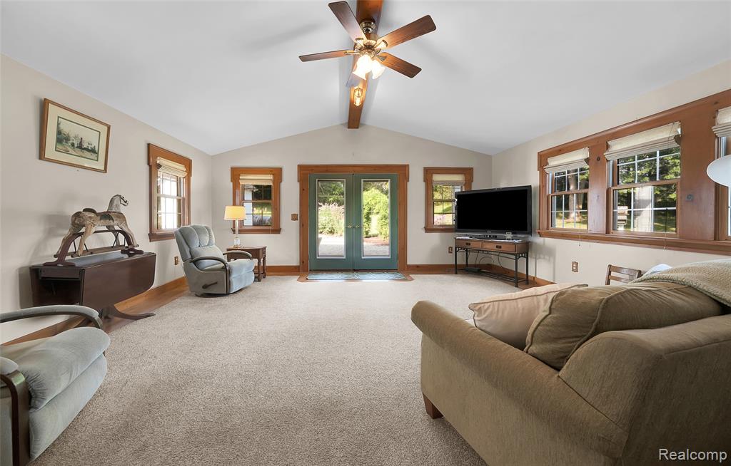 371 N Ortonville Road, Ortonville, MI 48462 — Photo 4