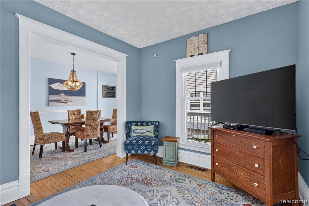 398 Howard Avenue, Grand Haven, MI 49417 — Photo 10