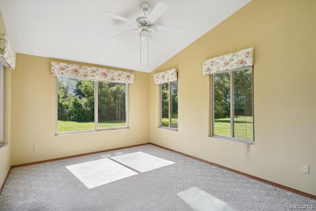 4747 WINDBERRY Lane, Milford, MI 48380 — Photo 14