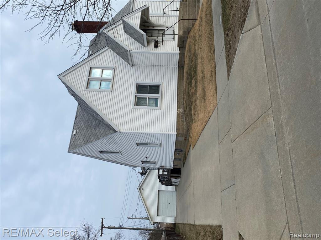 51 Runnels Street, Port Huron, MI 48060 — Photo 2