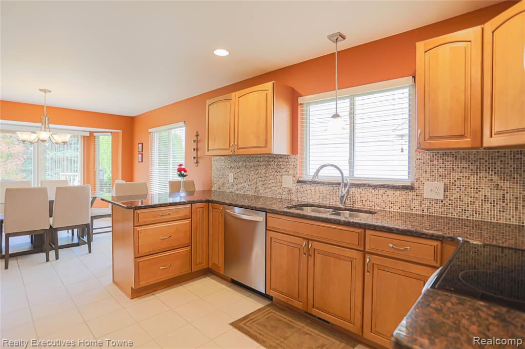 50315 Alden Drive, Macomb, MI 48044 — Photo 27