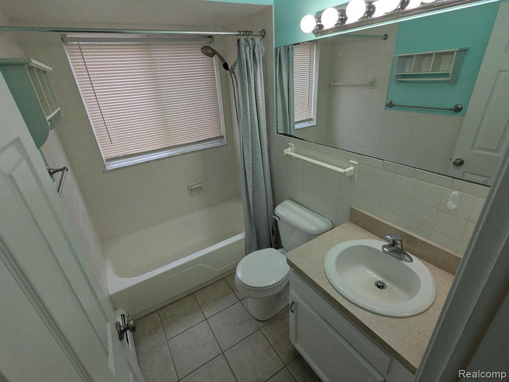 6194 Richards, Brighton, MI 48116 — Photo 7