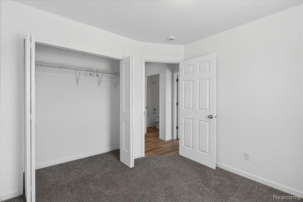 3150 Daisy Way, Burton, MI 48519 — Photo 17