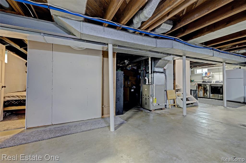 9772 Crawford Road, Columbus, MI — Photo 23