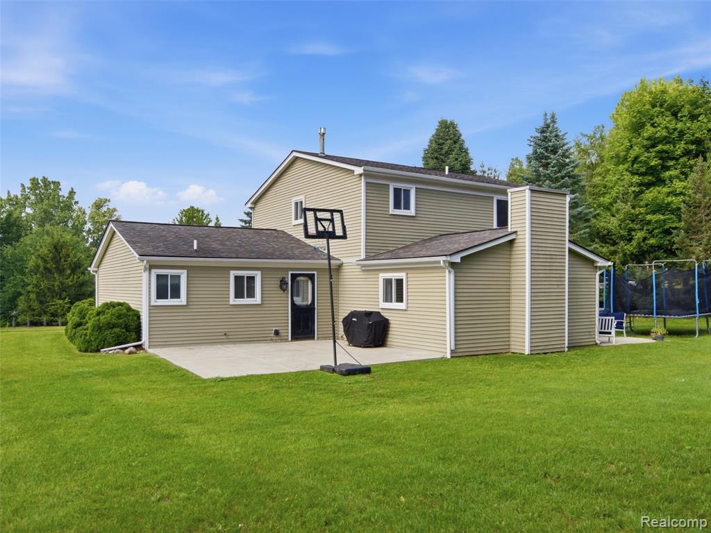 4040 Taggett Lake Drive, Highland, MI — Photo 38