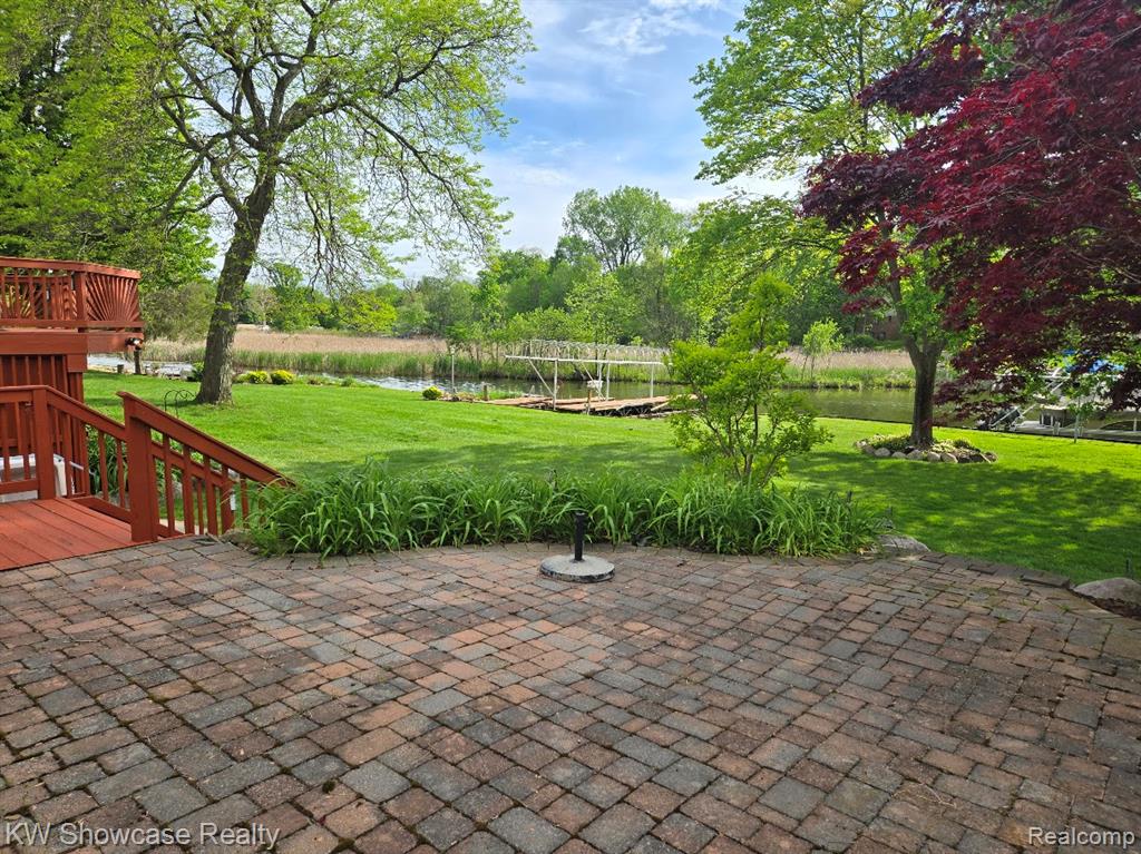 474 Beverly Island Drive, Waterford, MI 48328 — Photo 44