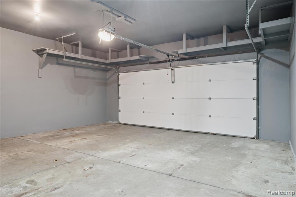 8812 Rio Vista Street, Green Oak, MI 48116 — Photo 31