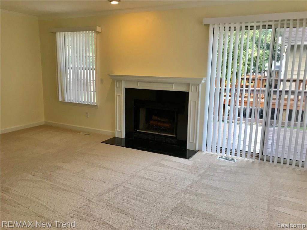 41363 CORNELL Drive, Novi, MI — Photo 4