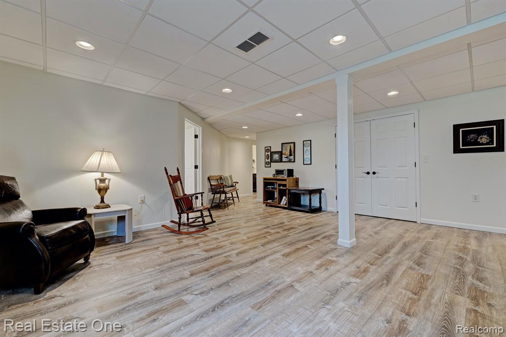 6501 CLUB E, 8, Grand Blanc, MI 48439 — Photo 28