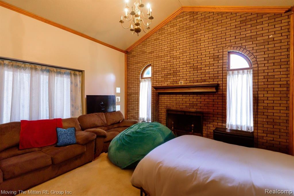 46901 EXECUTIVE Drive, Belleville, MI 48111 — Photo 13