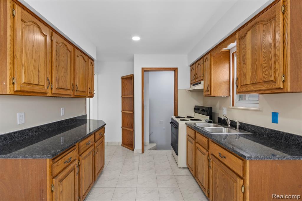 7246 PAYNE Avenue, Dearborn, MI 48126 — Photo 6