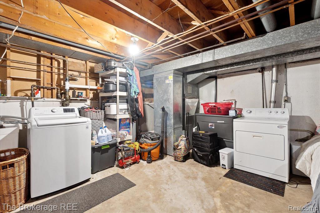 5394 KIMBERLY Drive, Grand Blanc, MI 48439 — Photo 39