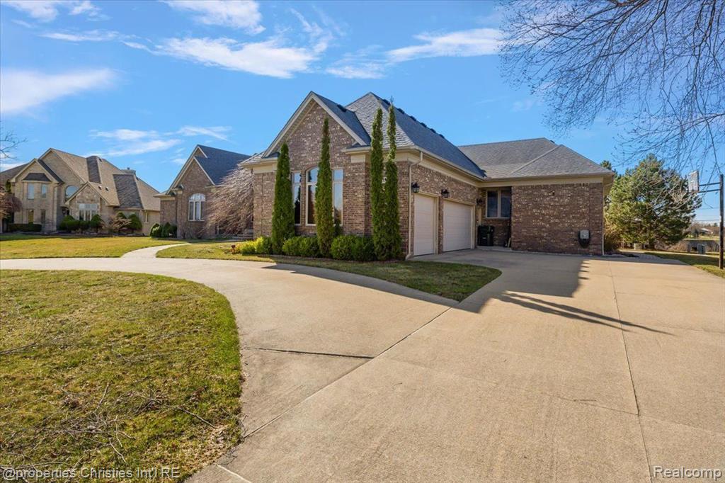 41194 MARKSWAY, Sterling Heights, MI 48314 — Photo 8