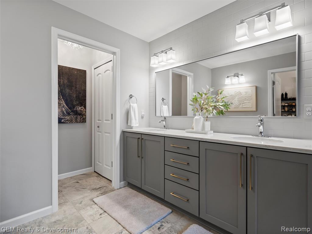 52486 Aspen Drive, South Lyon, MI 48178 — Photo 34