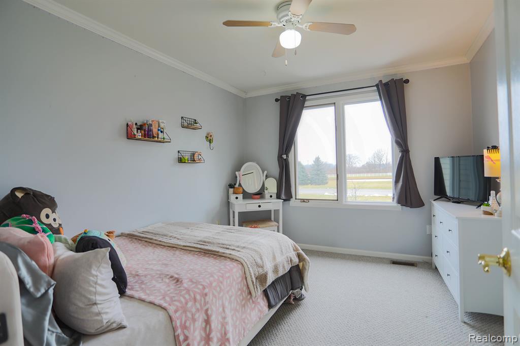 7058 OLDE FARM Trail, Almont, MI 48003 — Photo 29