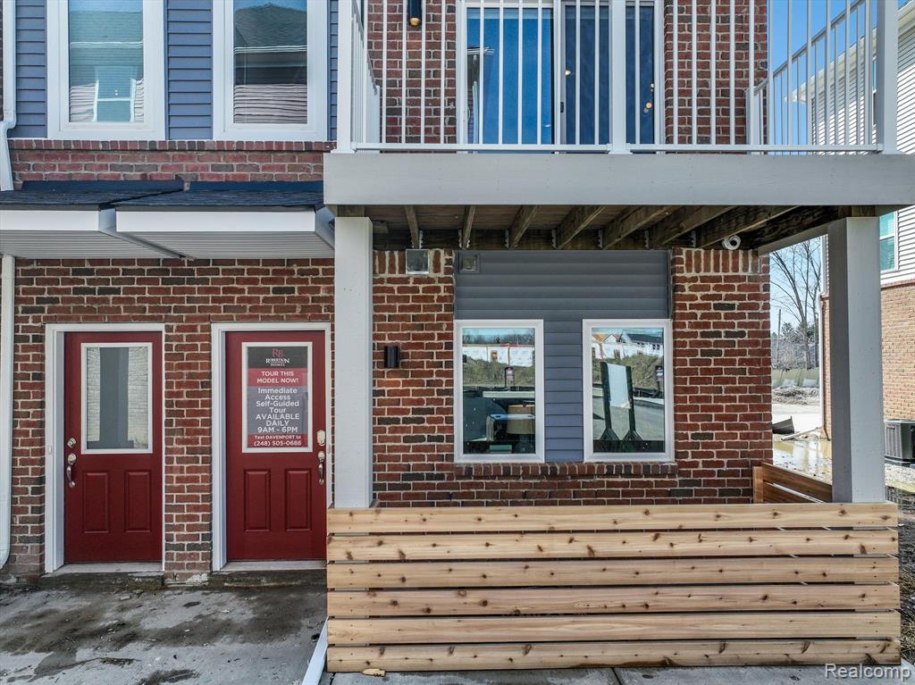 809 Canterbury Ln., Troy, MI 48085 — Photo 3