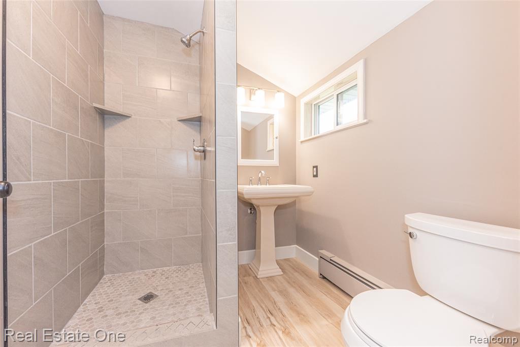 912 N Wixom Road, Wixom, MI 48393 — Photo 19